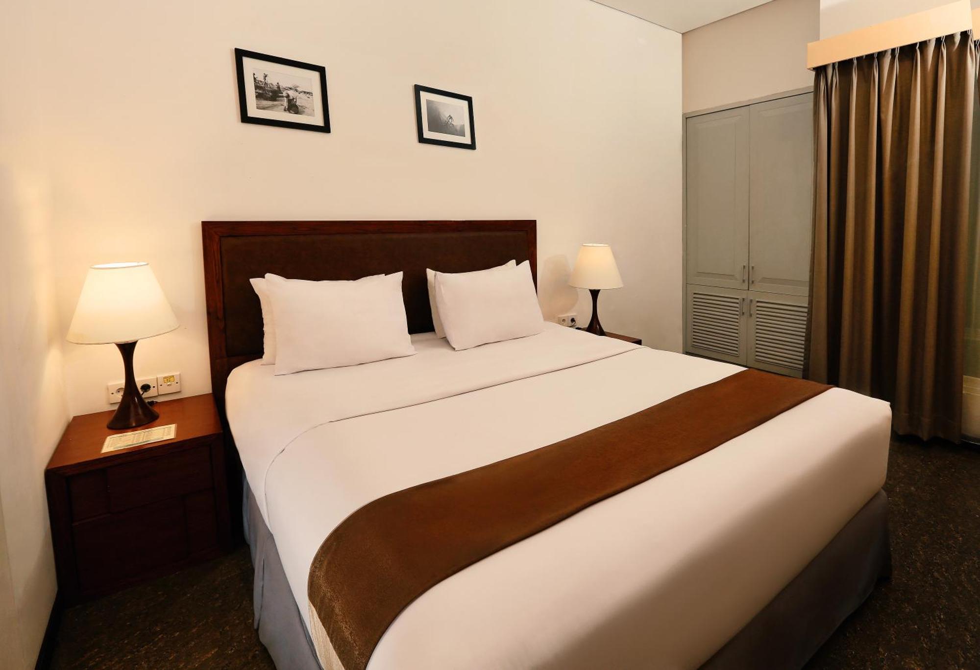 Kutabex Beachfront Hotel Кута Экстерьер фото