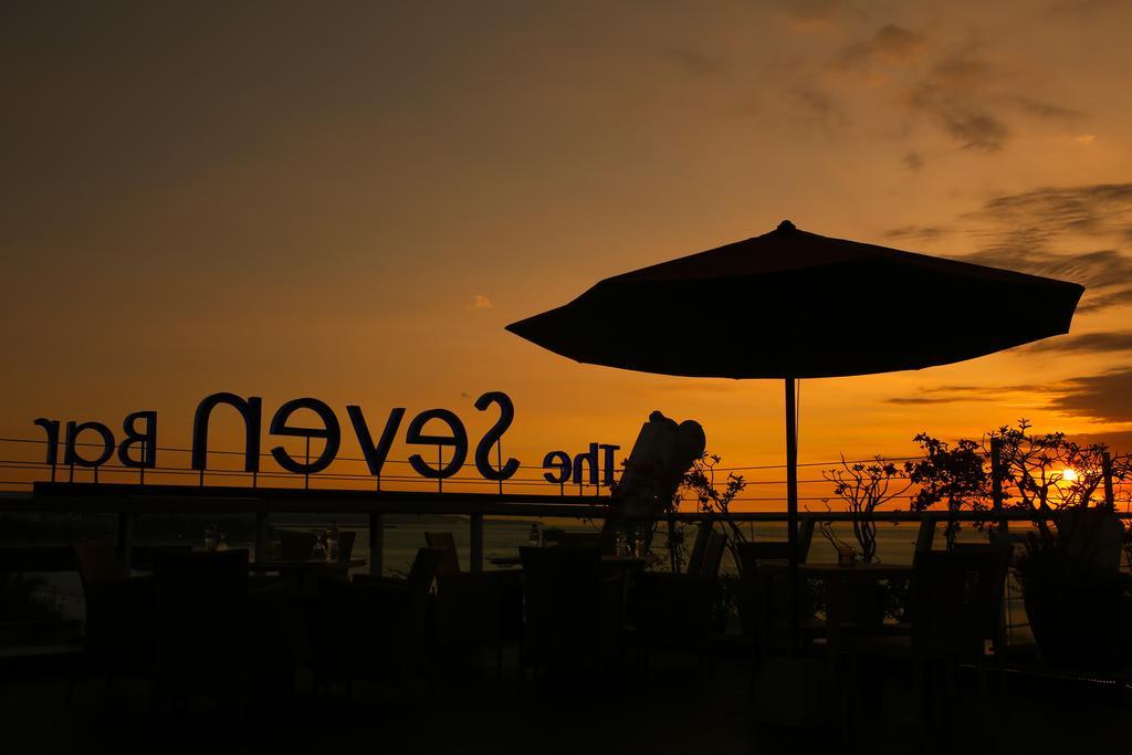 Kutabex Beachfront Hotel Кута Экстерьер фото